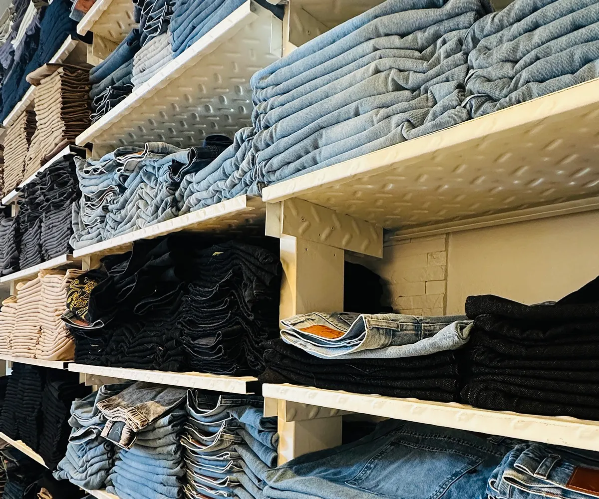 Celan Jeans - Local